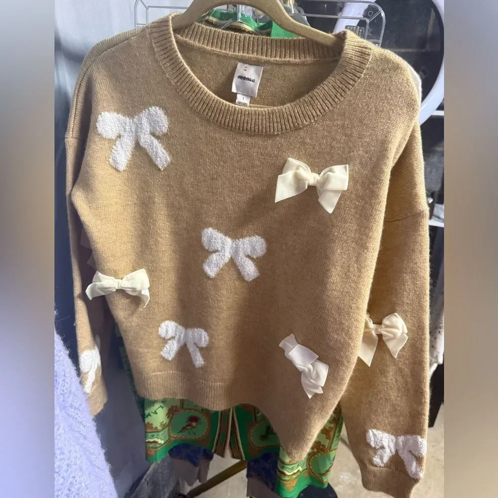 NWOT Maeve 3D Bow Crewneck Sweater in Honey